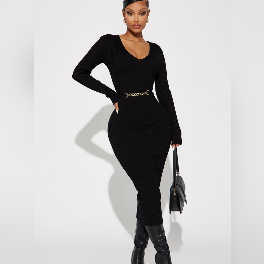 Rocking Baddie V- Neckline Midi Dress - Black